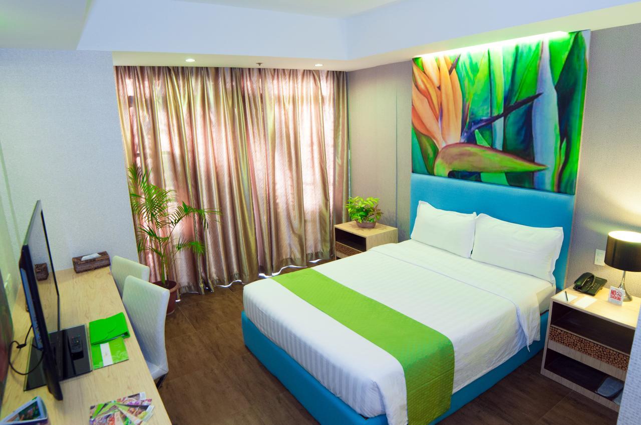 Aziza Paradise Hotel Puerto Princesa Exterior foto